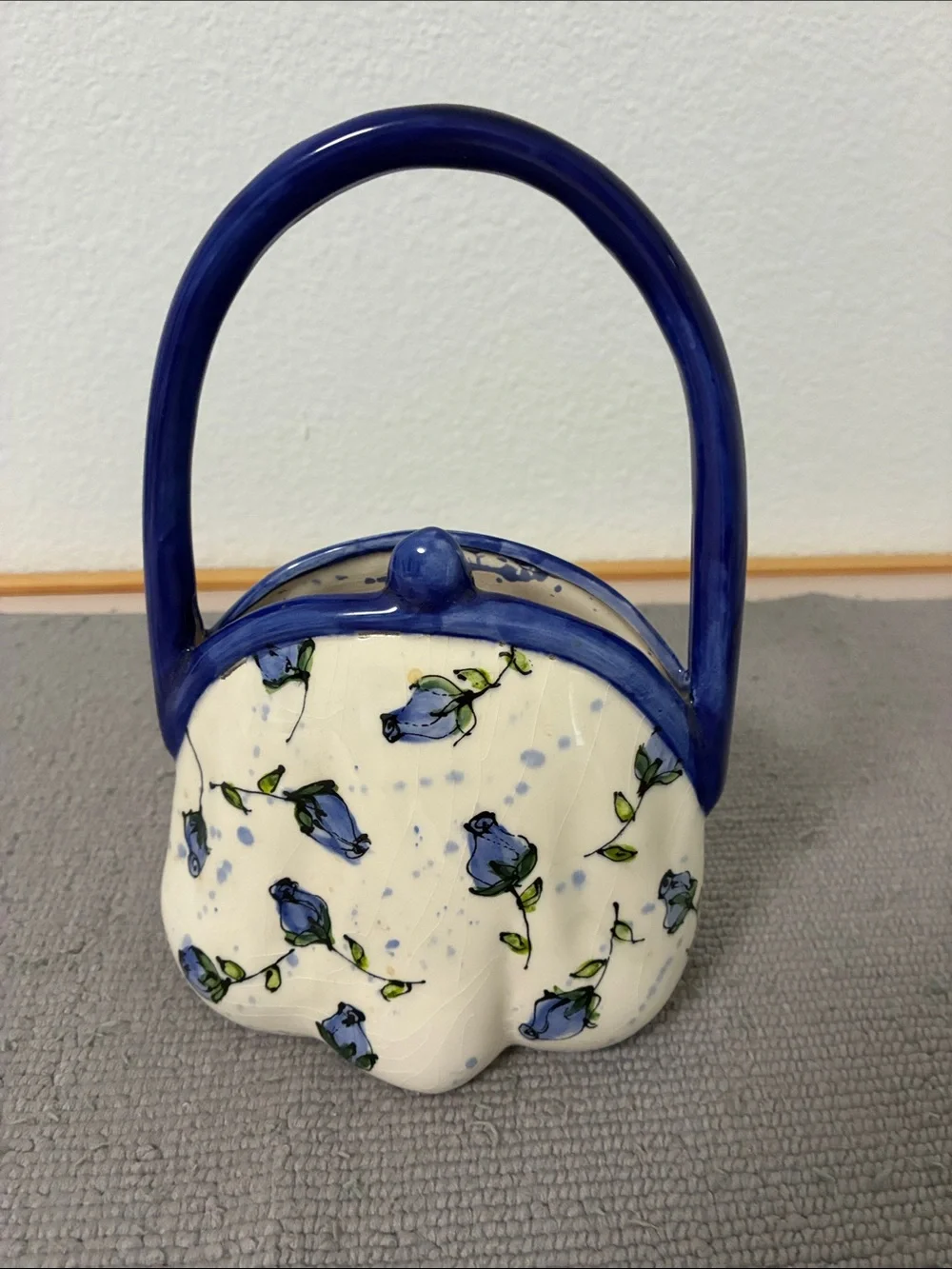 N/A charming blue